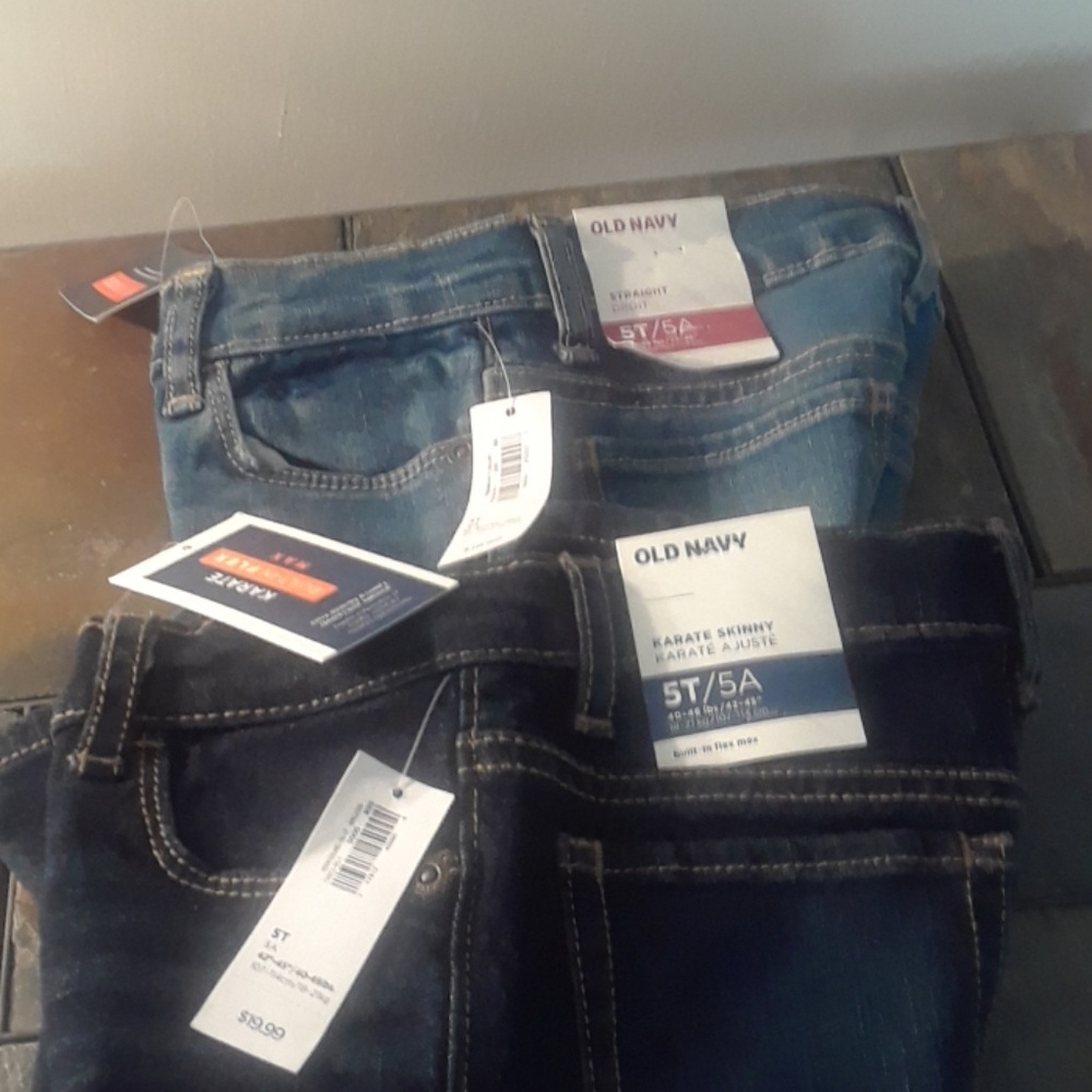 2pr of old navy new jeans .